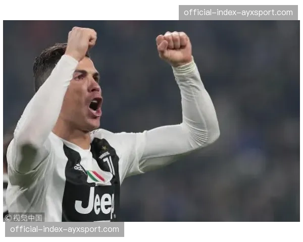 告别时刻:38岁的博努奇在弗罗西诺内主场完成职业生涯最后一战 告别时刻:38岁的博努奇在弗罗西诺内主场完成职业生涯最后一战