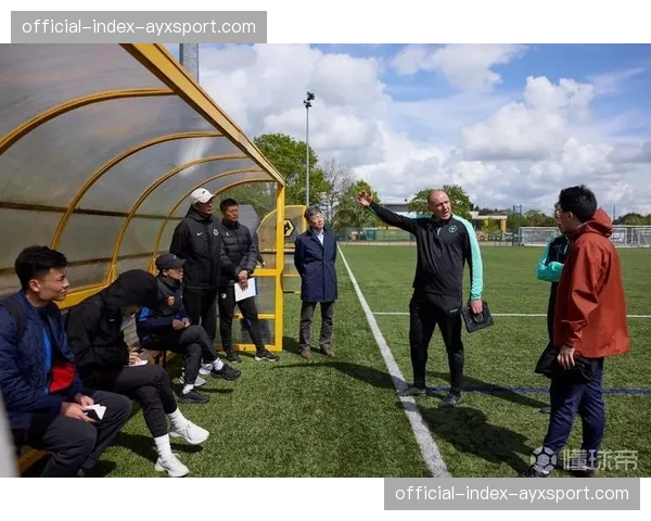 英超“全民足球”计划在伦敦启动，旨在增加基层社区的球场数量